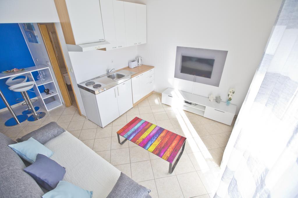 Apartment Zdravka ฮวาร์ ภายนอก รูปภาพ