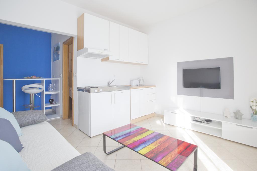 Apartment Zdravka ฮวาร์ ภายนอก รูปภาพ