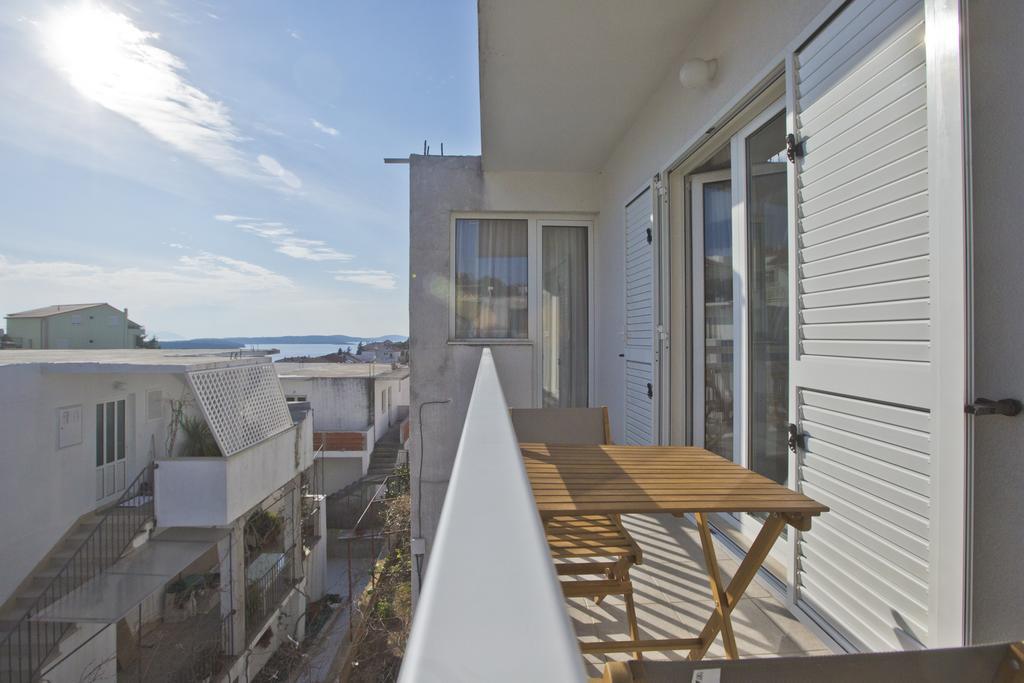 Apartment Zdravka ฮวาร์ ภายนอก รูปภาพ